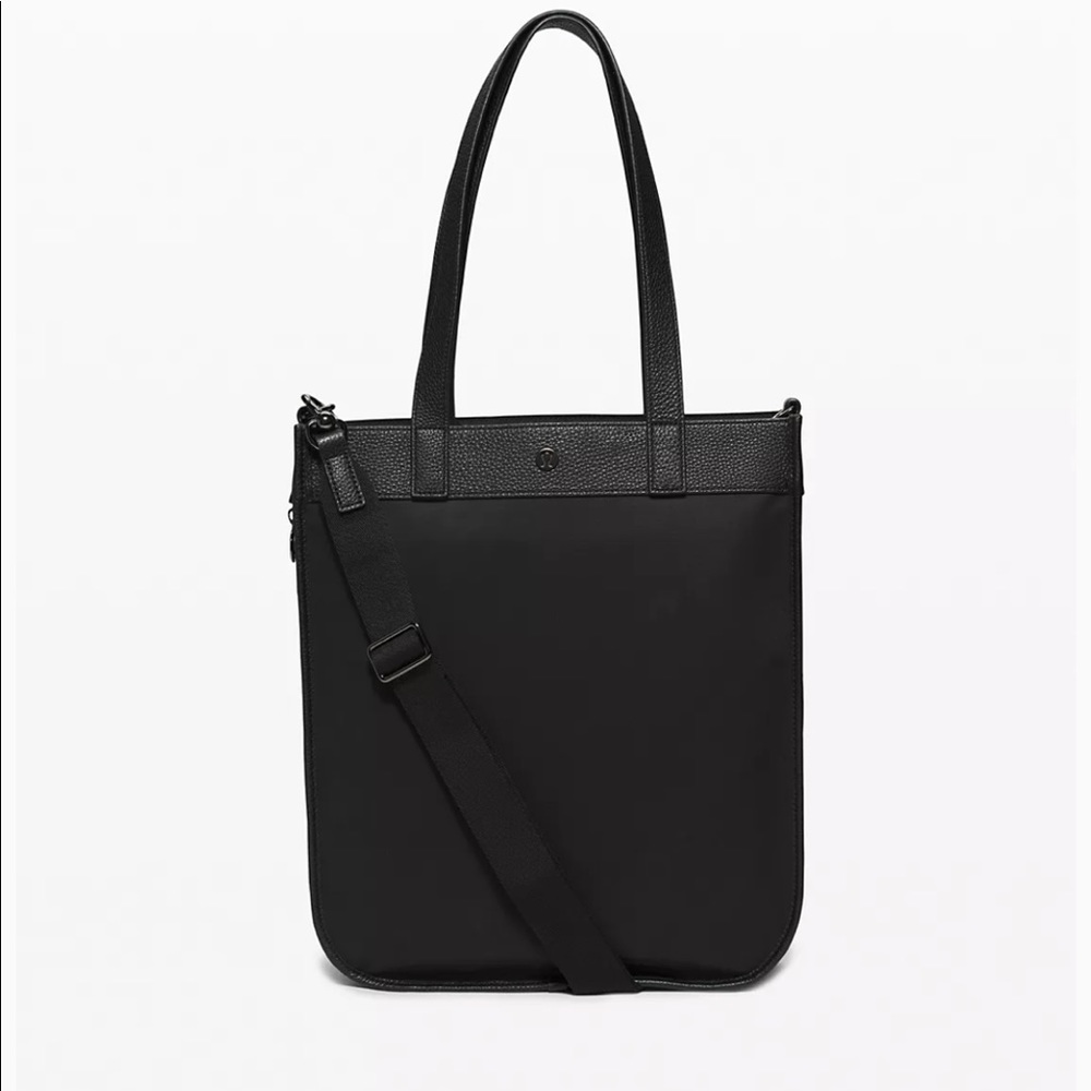 Lululemon Now and Always Tote 15L NWT Cassis